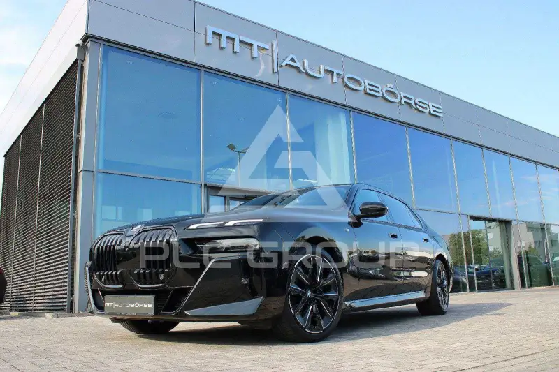 2024 BMW 740