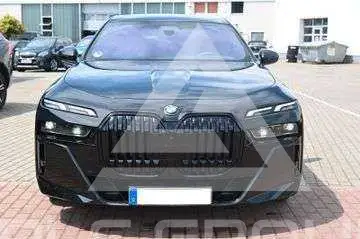 2024 BMW 740