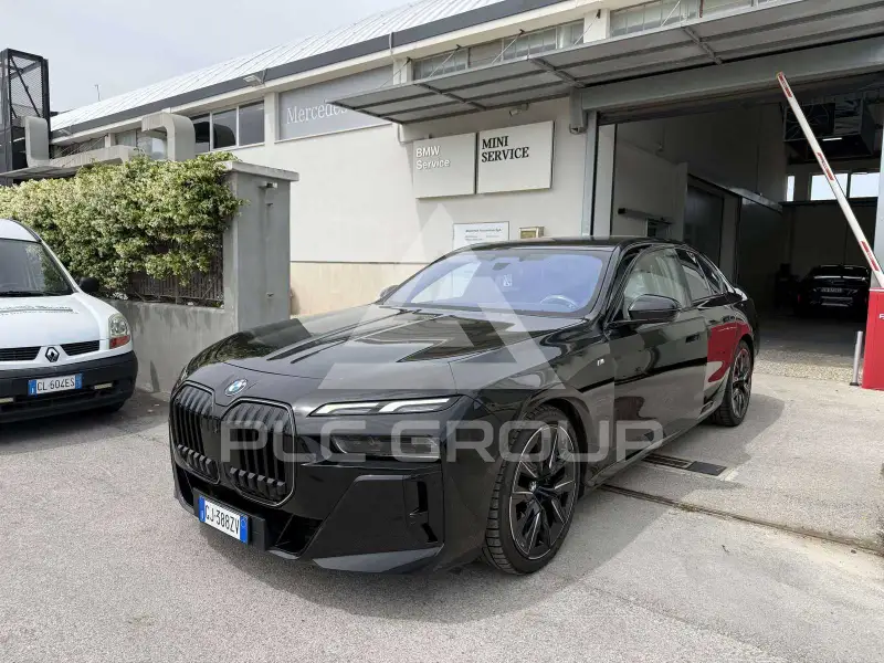 2024 BMW 740
