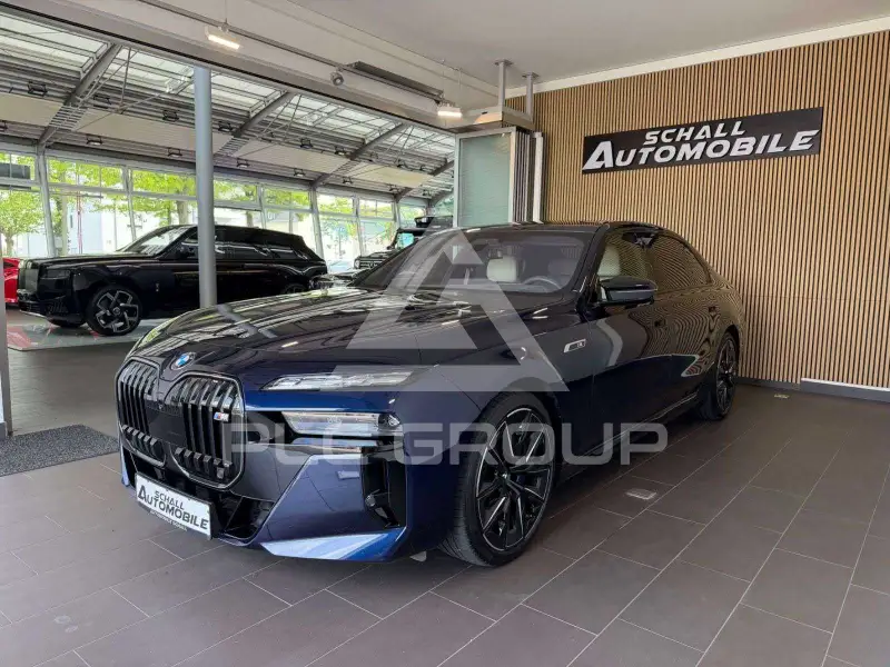 2024 BMW 740