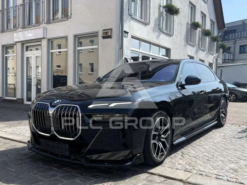 2024 BMW 740