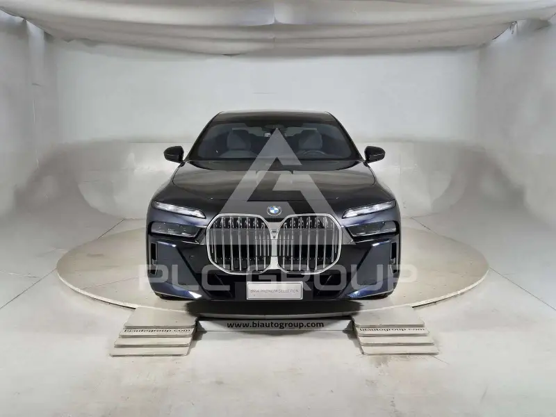 2024 BMW 740
