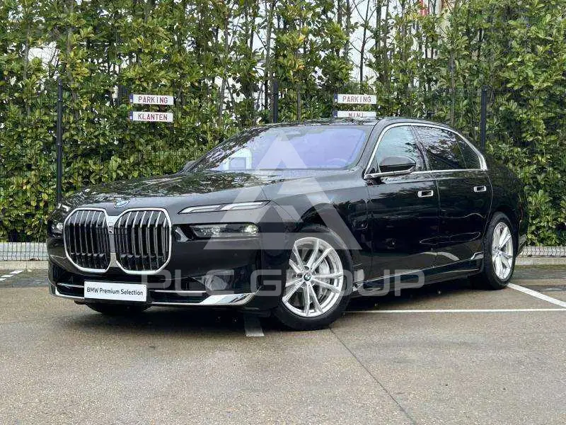 2024 BMW 750