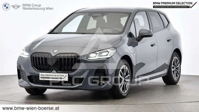 2024 BMW 230