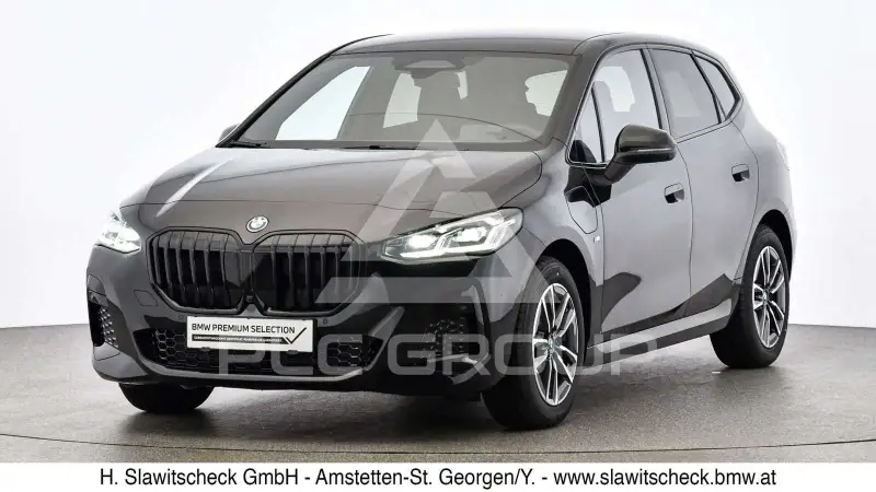 2024 BMW 230