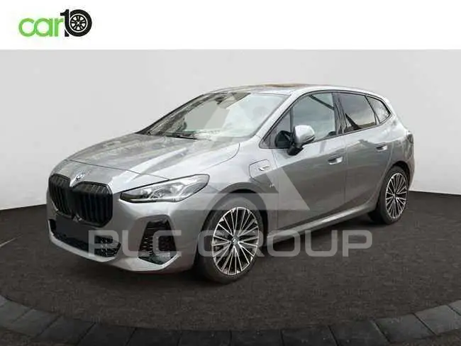 2024 BMW 230
