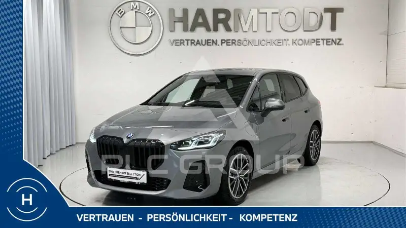 2024 BMW 230