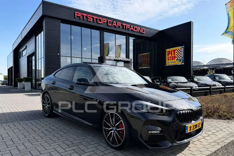 2024 BMW 220