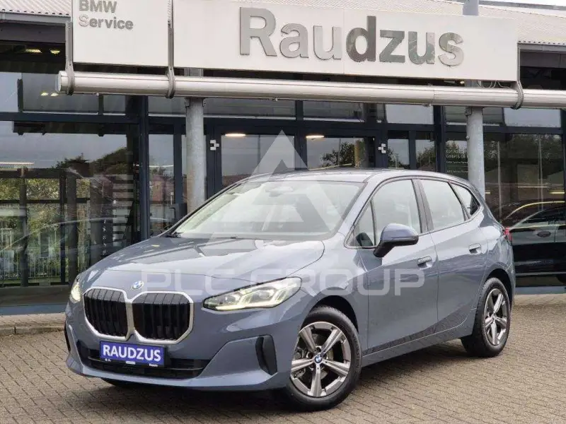 2024 BMW 216