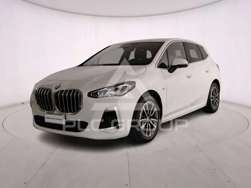 2024 BMW 216