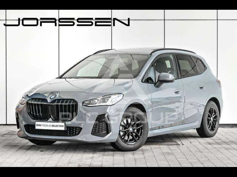 2024 BMW 216
