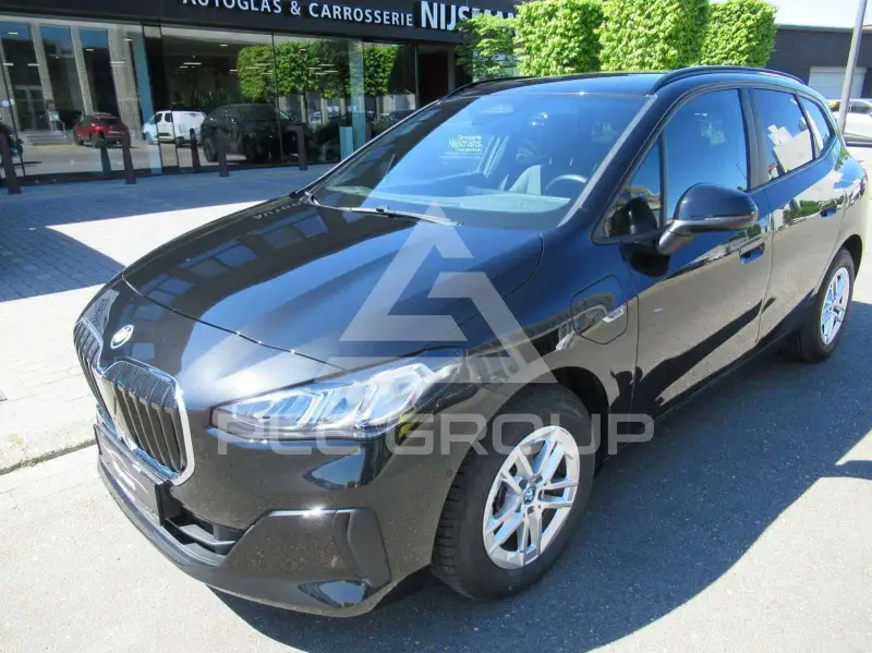 2024 BMW 225