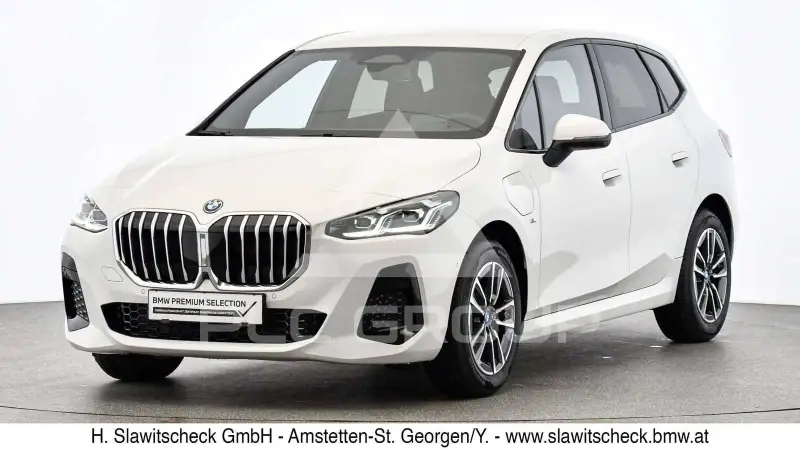 2024 BMW 225