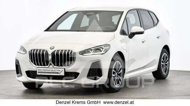 2024 BMW 225