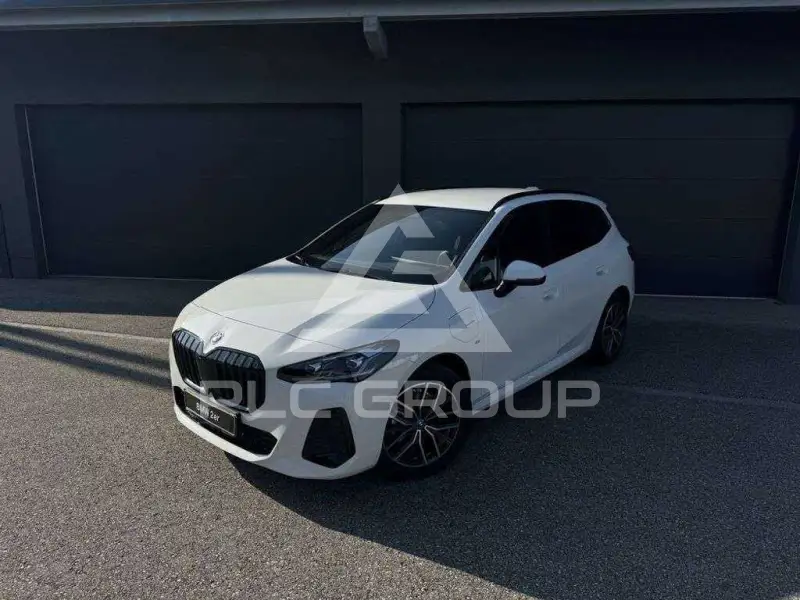 2024 BMW 225
