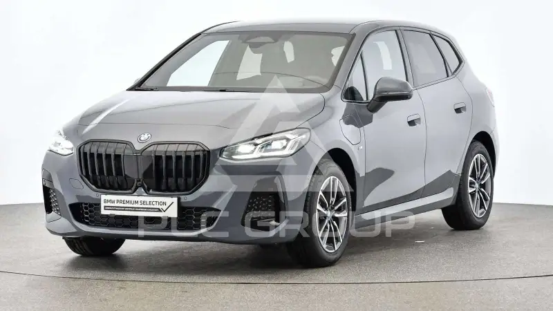 2024 BMW 225