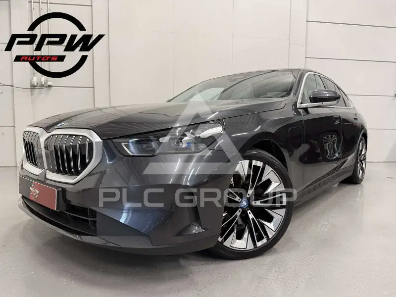 2024 BMW 530