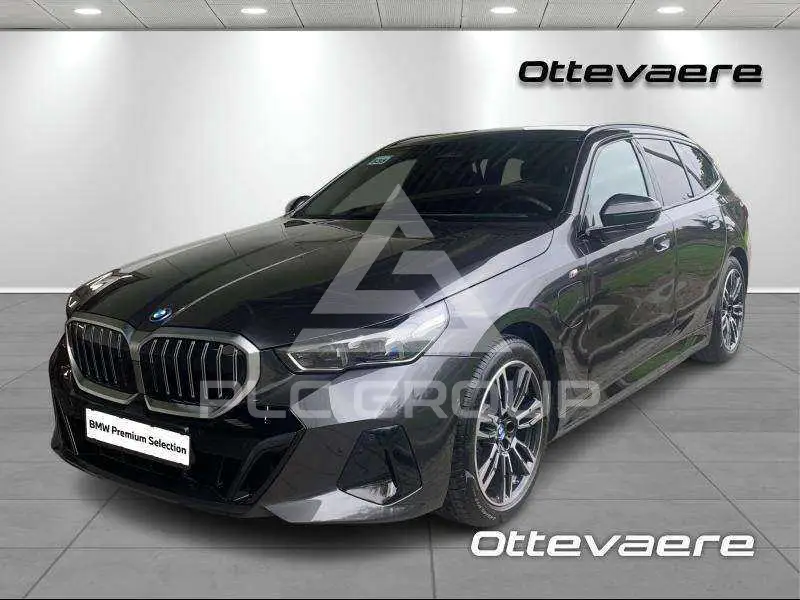 2024 BMW 530