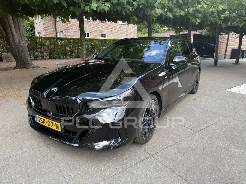 2024 BMW 530