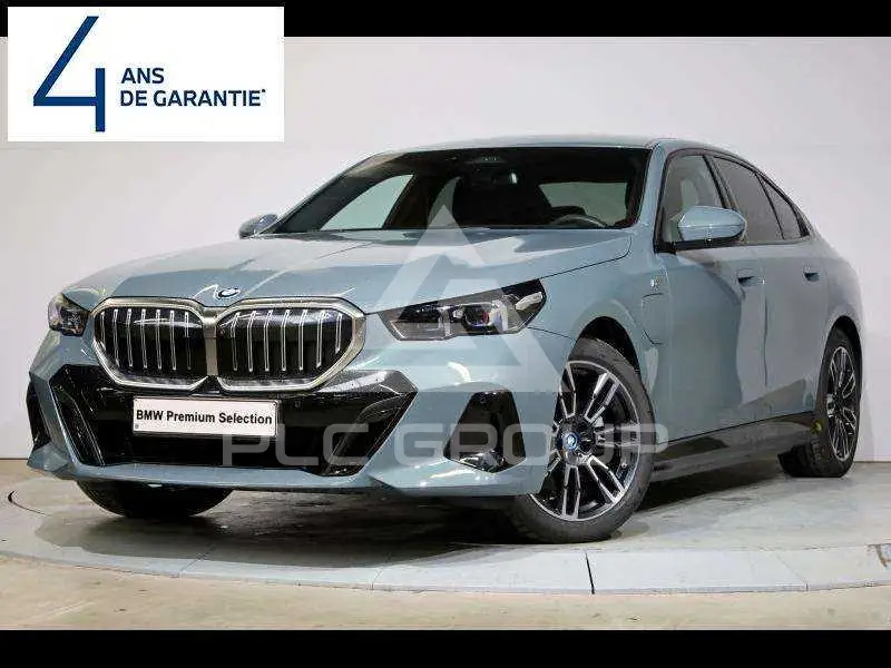 2024 BMW 530