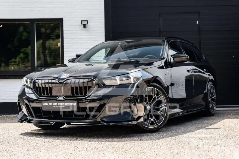2024 BMW 530