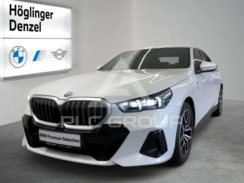 2024 BMW 530