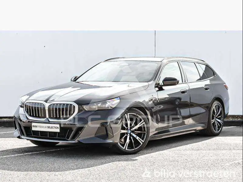 2024 BMW 530