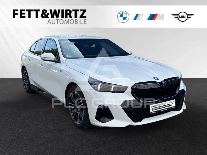 2024 BMW 530