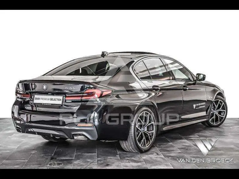 2024 BMW 530