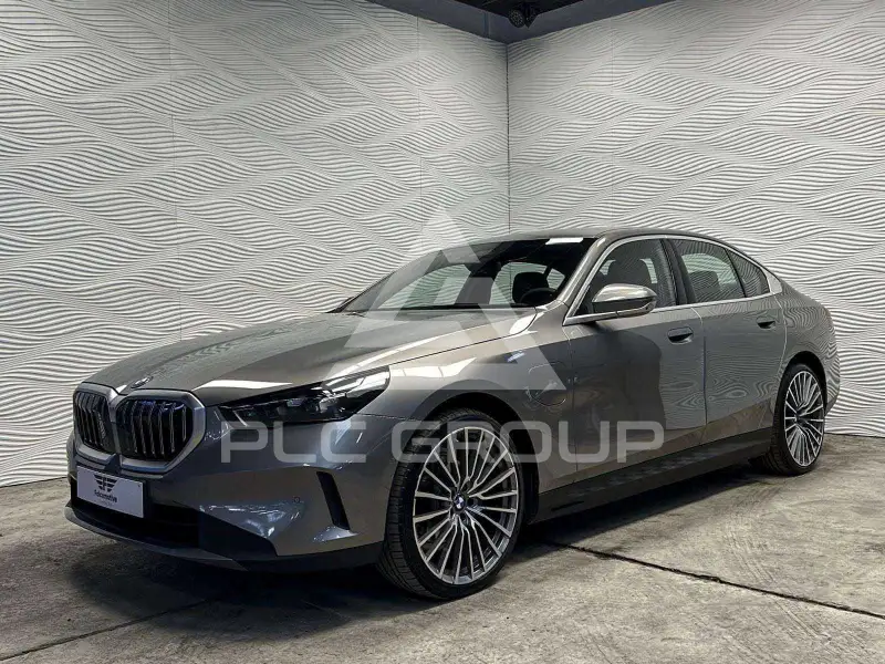 2024 BMW 530