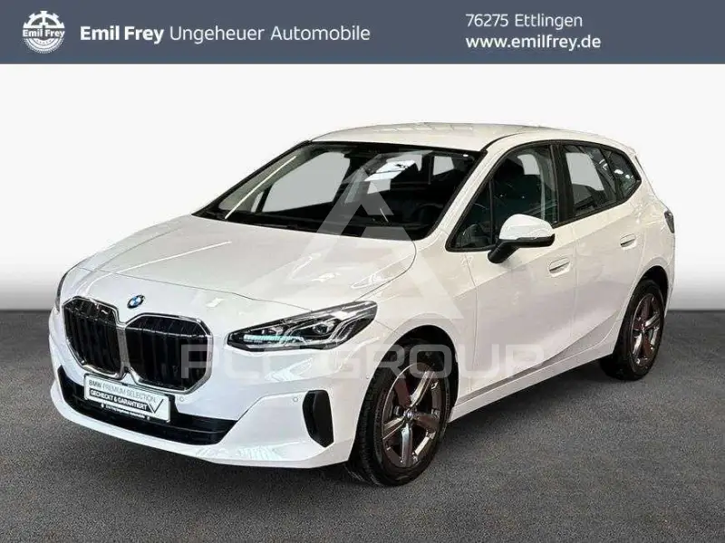 2024 BMW 218