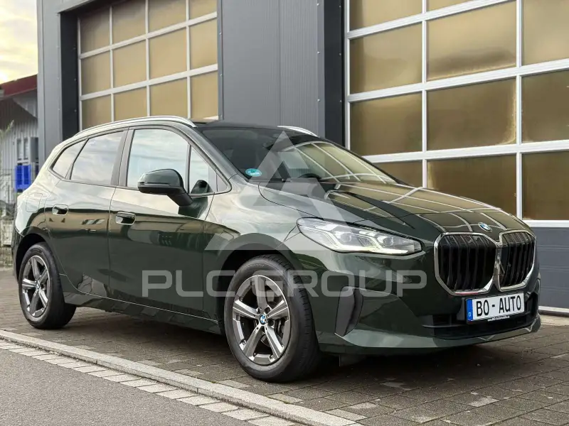 2024 BMW 218