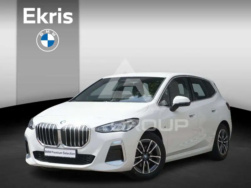 2024 BMW 218