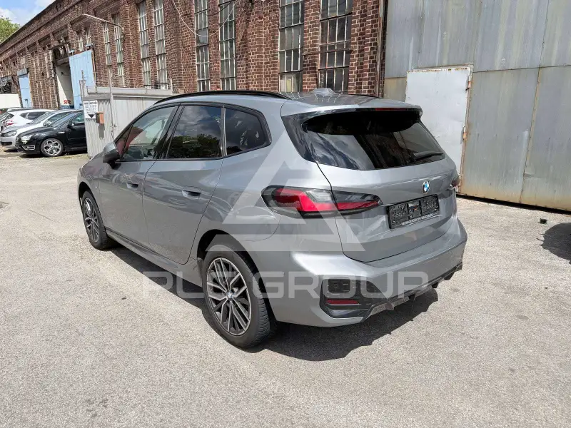 2024 BMW 218