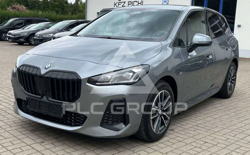 2024 BMW 218