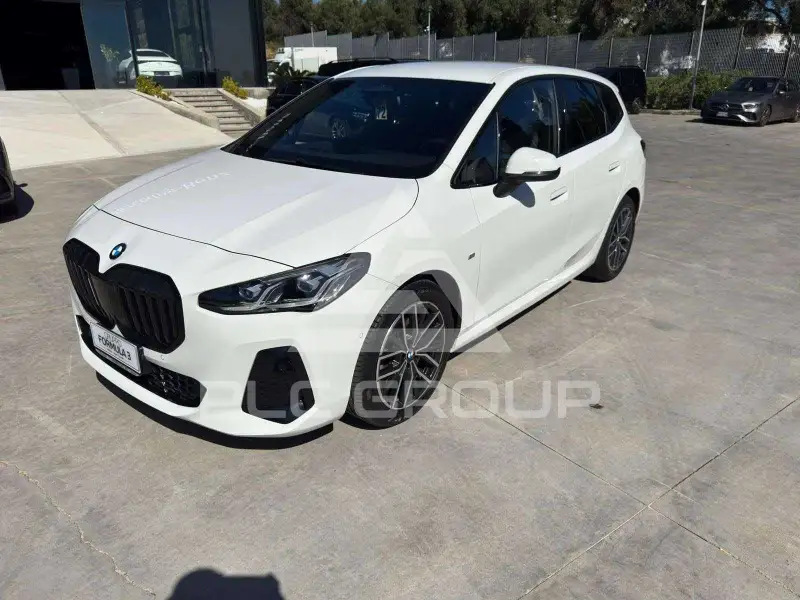 2024 BMW 218
