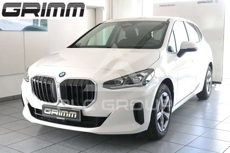 2024 BMW 218