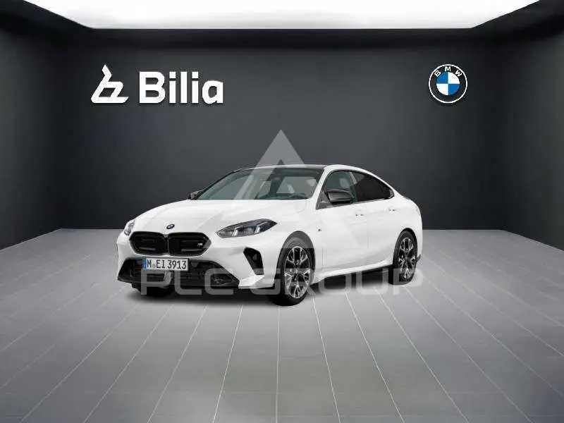 2024 BMW 235