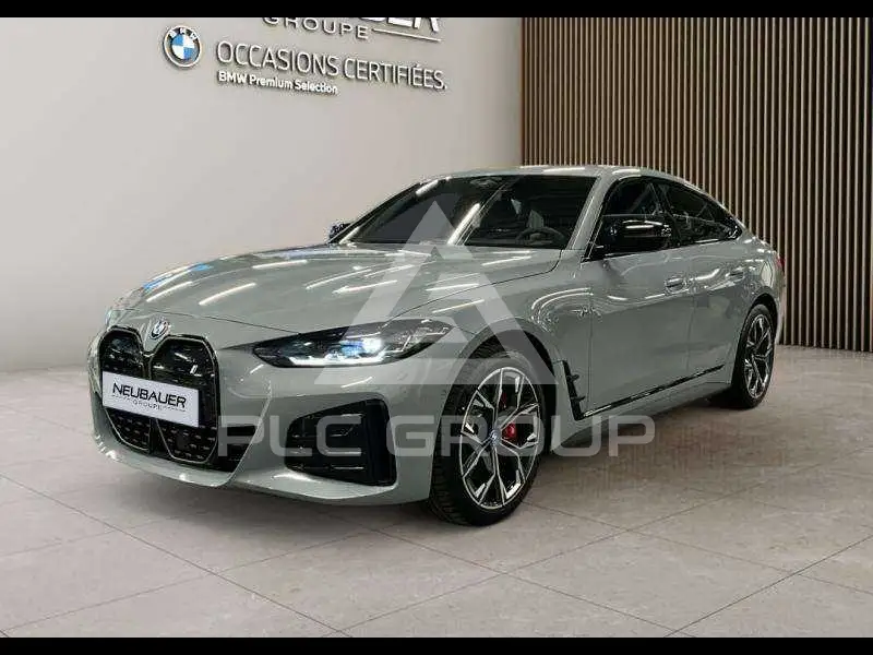 2024 BMW 528