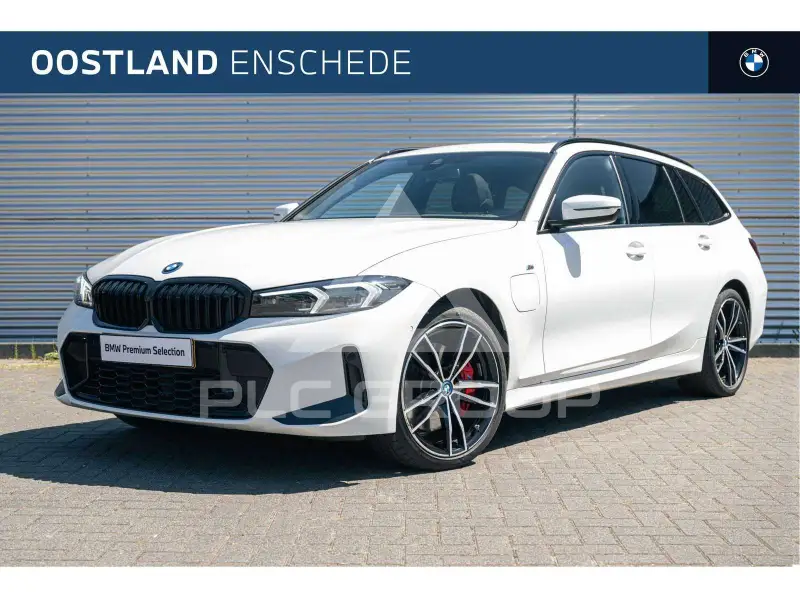 2024 BMW 320