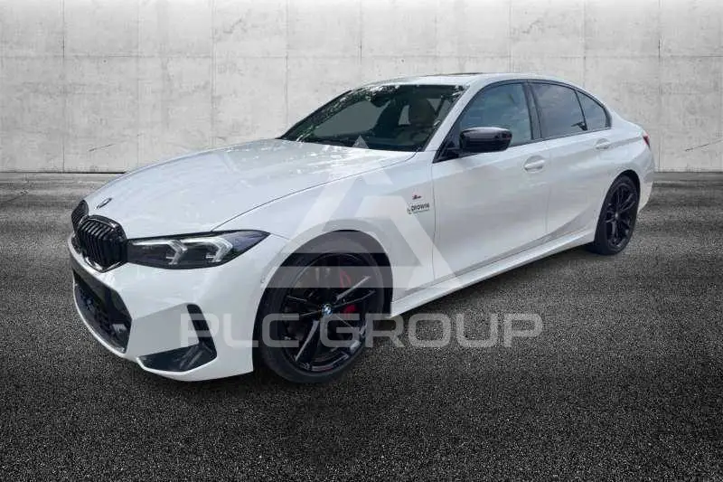 2024 BMW 330
