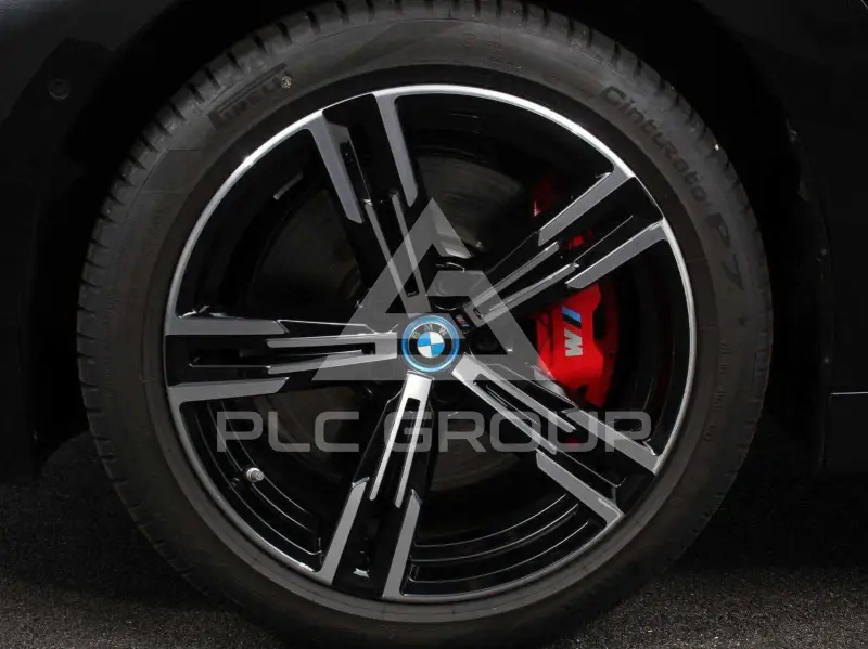 2024 BMW 330