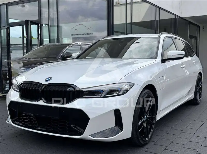 2024 BMW 330