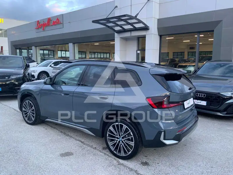 2024 BMW X1
