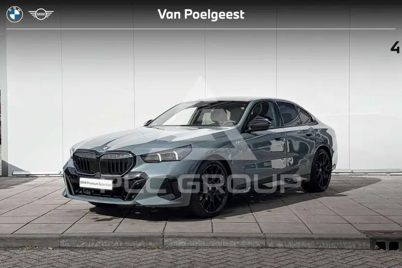 2024 BMW 550