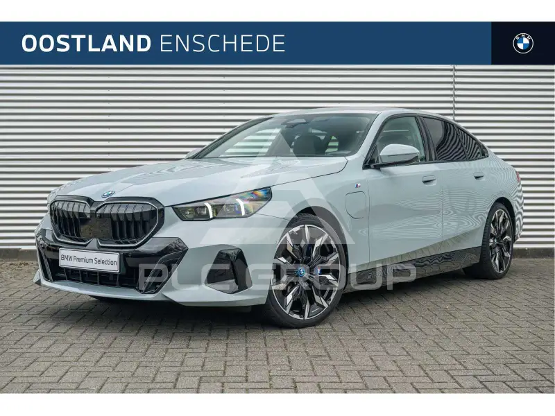 2024 BMW 550