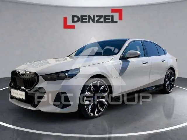 2024 BMW 550