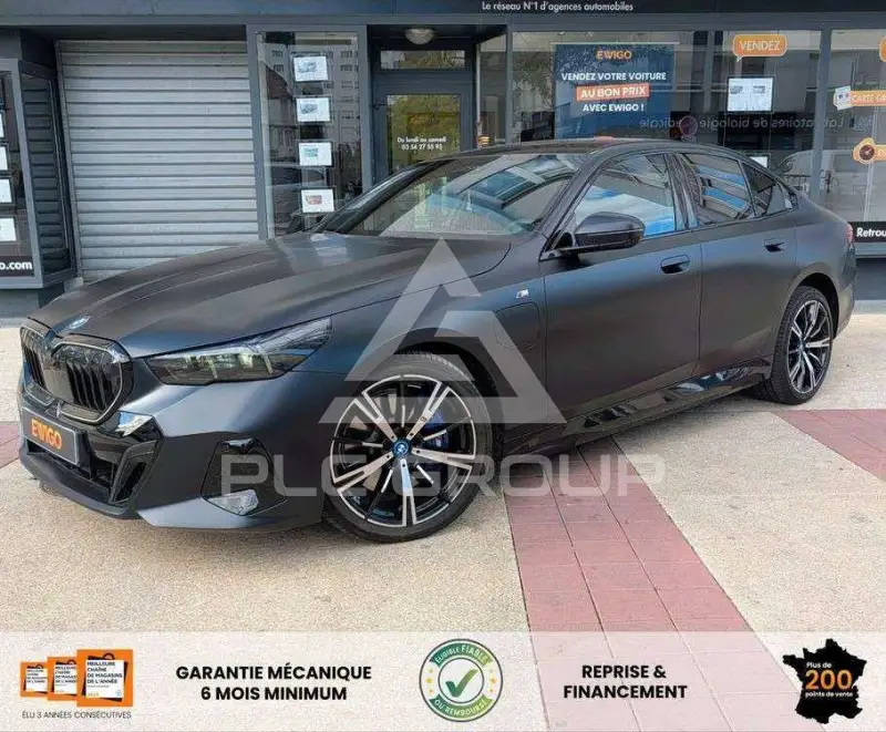 2024 BMW 550
