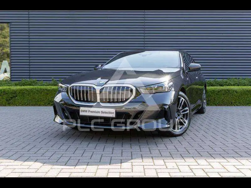 2024 BMW 550