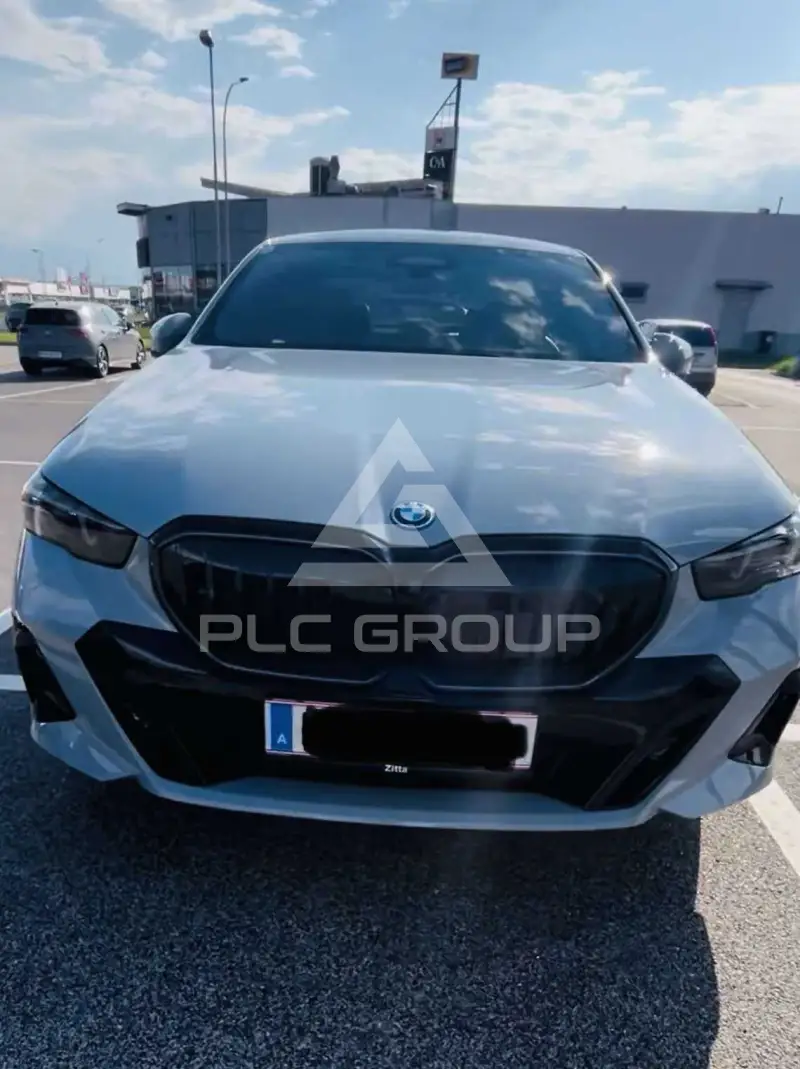2024 BMW 550